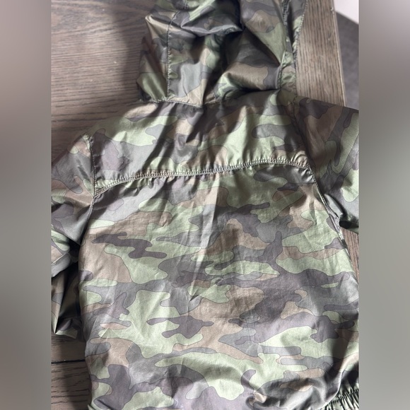 Jacket - Picture 4 of 4